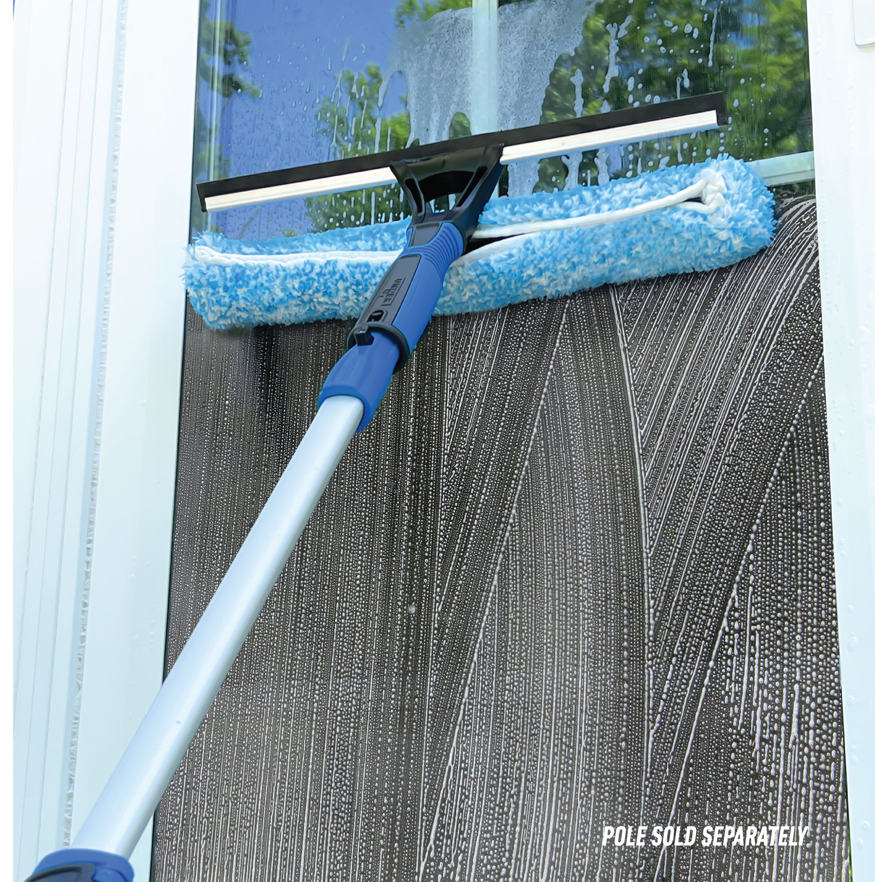 981640_UI_Unger Pro_14 inch 2-in-1 Window Cleaner_In-Use 1