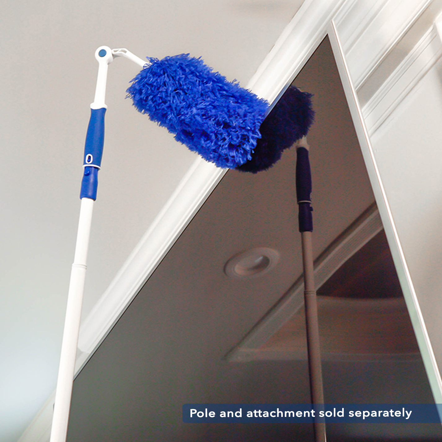 989230_Unger Click & Dust Microfiber Duster inuse 34